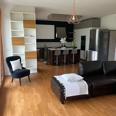 Casa Tonol - Lazise, Garda بيت للعطل