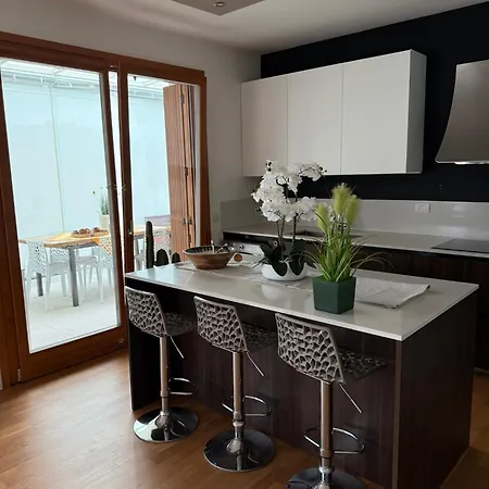 Casa Tonol - Lazise, Garda بيت للعطل *